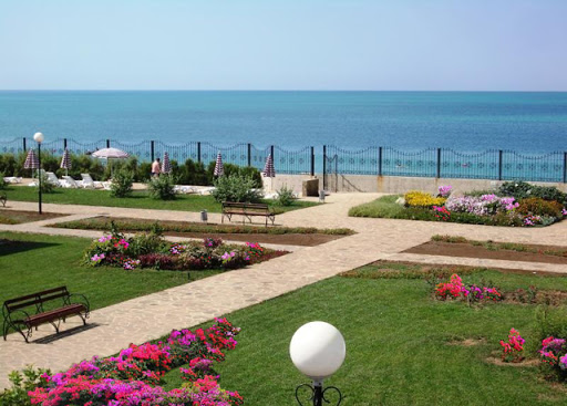 Собственный пляж и чистое море