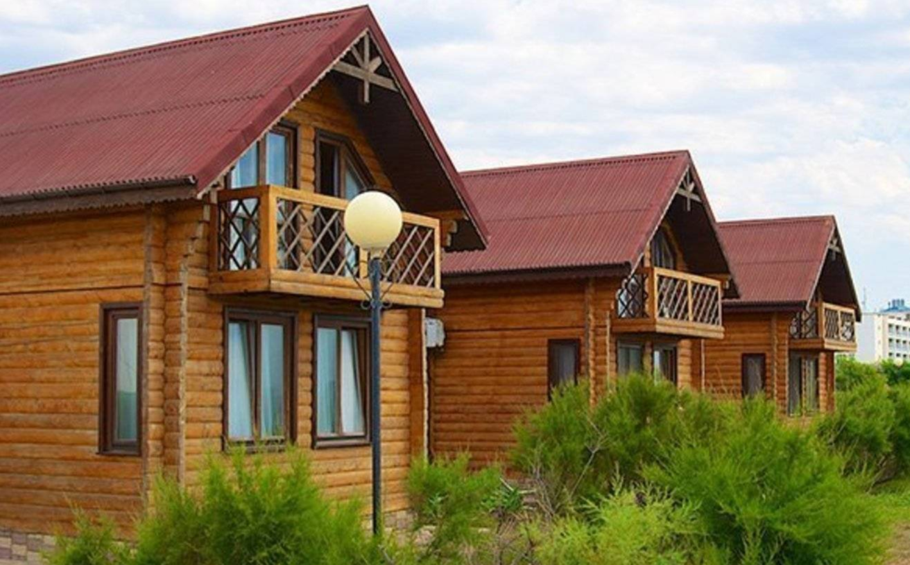 Рядом с аэропортом, всего 45 км